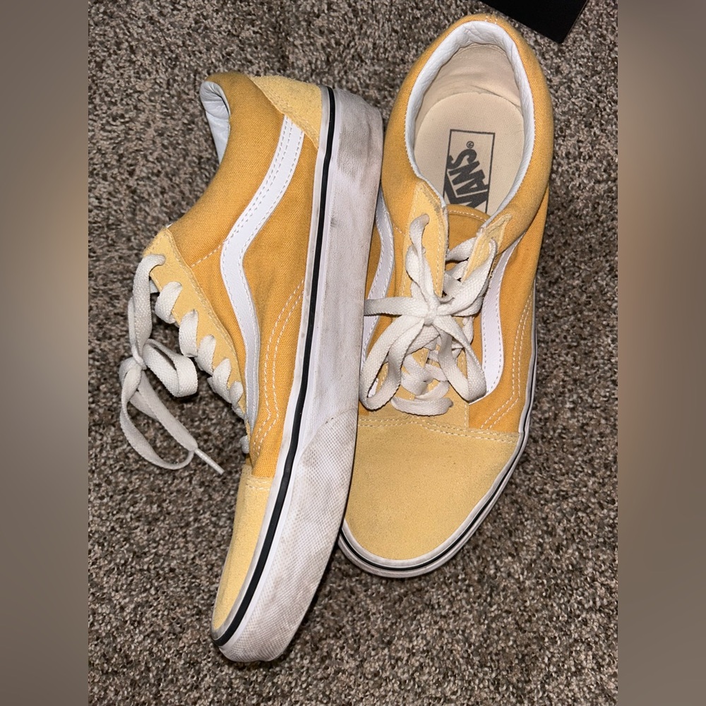 VANS men’s 8.5/women’s 10